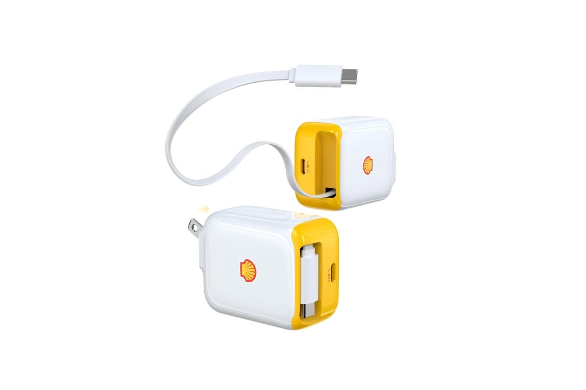 何かの間違いじゃないよな？ 30W充電器＋巻取りケーブルで899円のShell