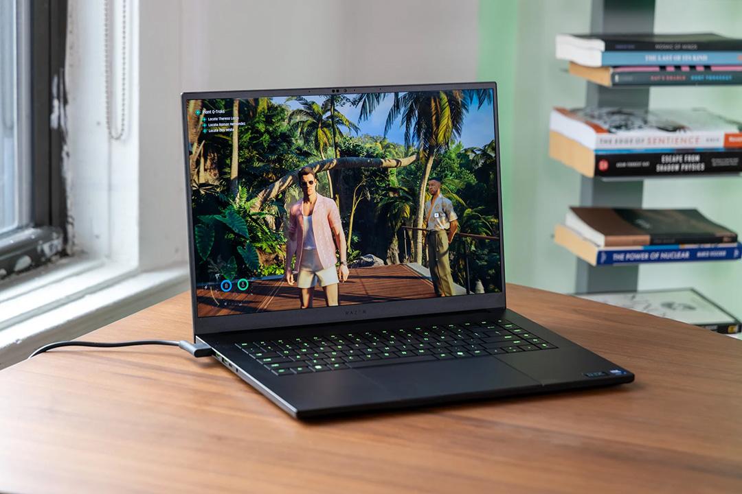 16インチMacBook Proより薄く軽くなったゲーミングノート「Razer Blade