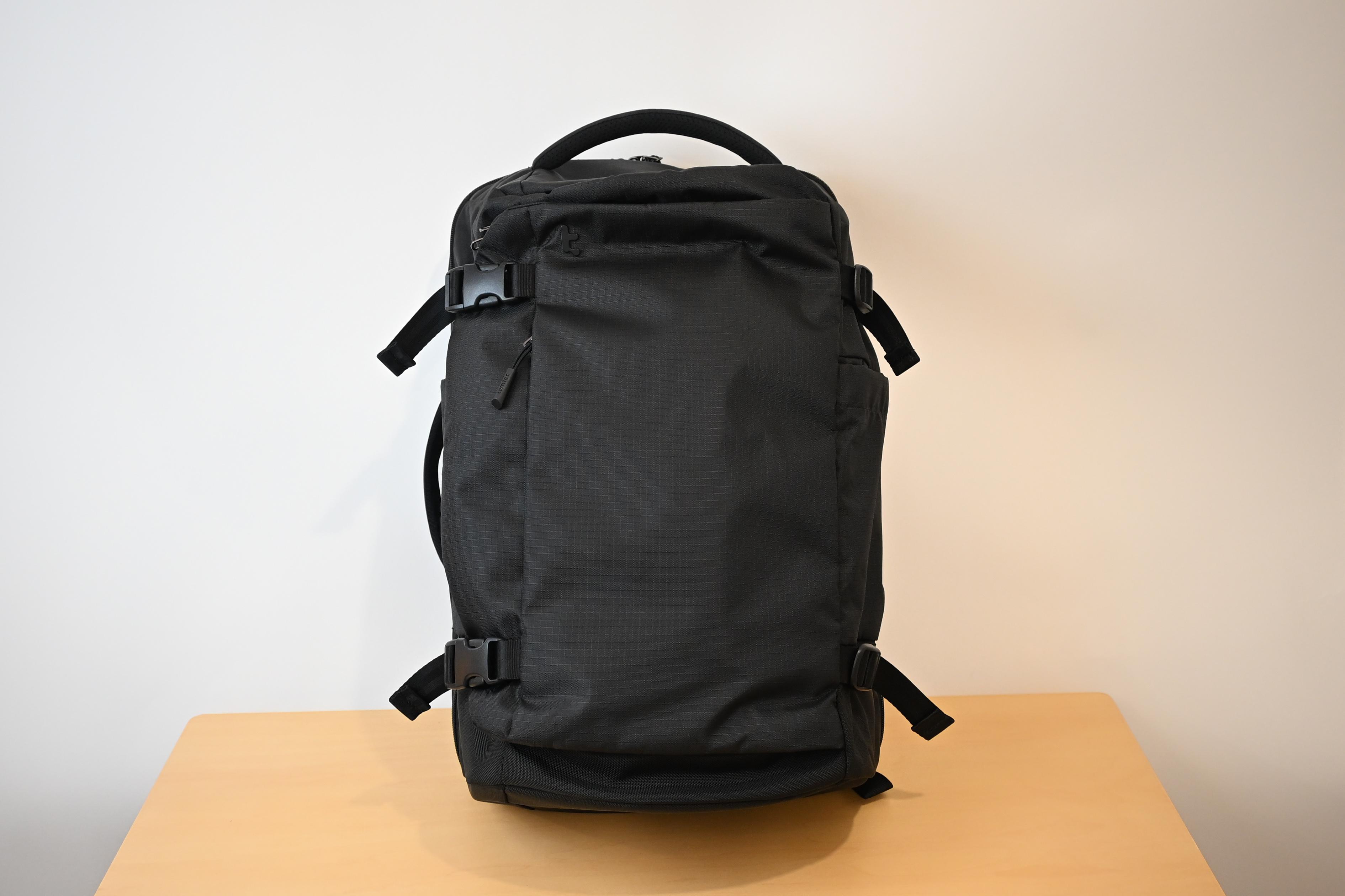 【未使用】tomtoc リュック バックパック ブラック40L 機内持ち込み可 2週間の海外旅行もこなせた！機内持ち込み40Lバックパックが7000円台