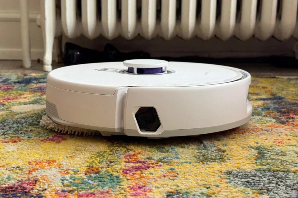 15万円だけどハイエンド級なロボット掃除機。Narwalの新作「Freo Z10