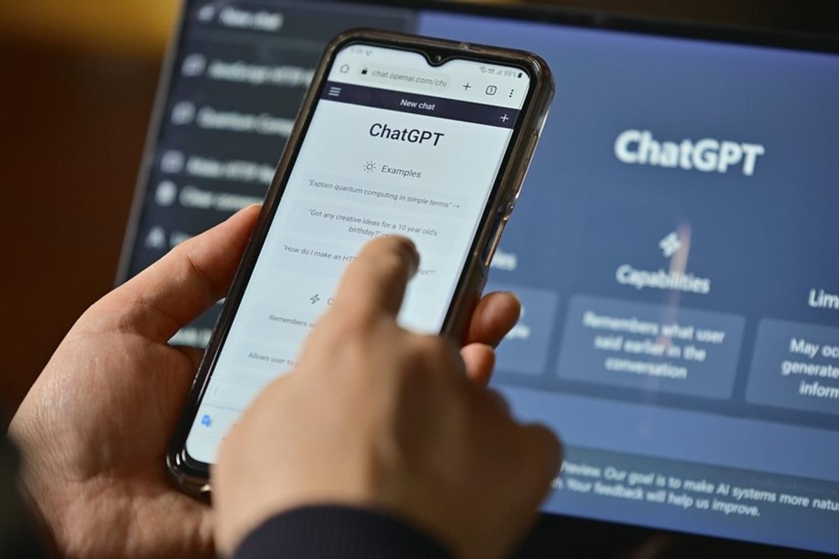 AIに仕事を奪われた私が、ChatGPTを「頼もしい相棒」に変えて転職に成功した話