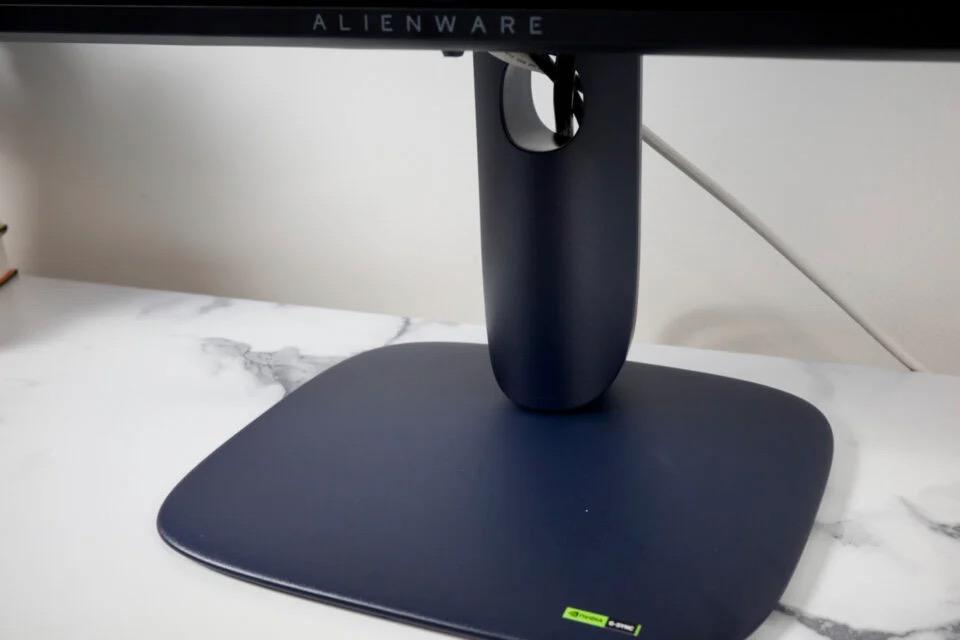 13万円でも選ぶ価値はある？Alienwareの34型QD-OLED湾曲ゲーミング