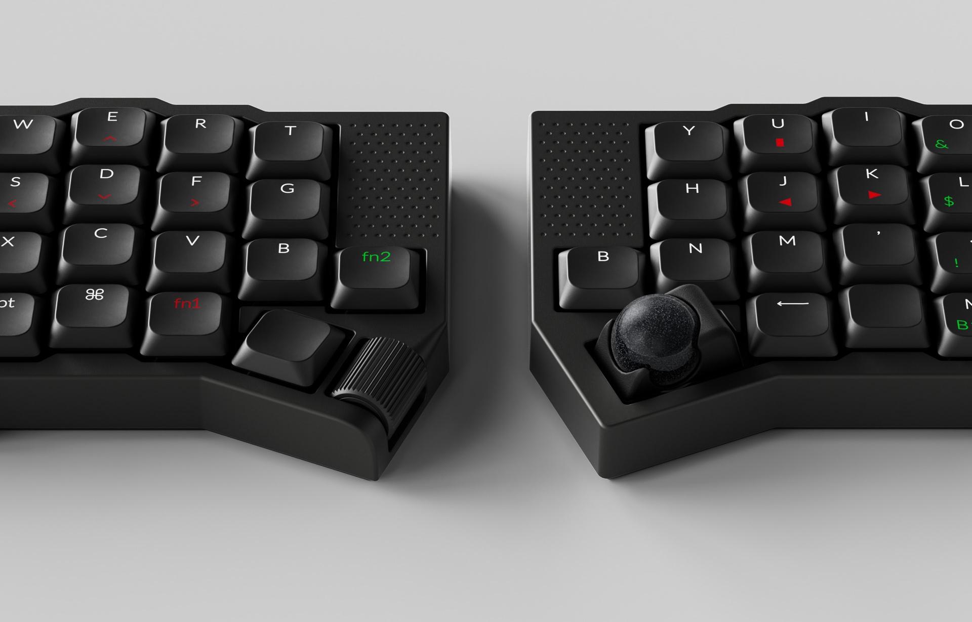 外出時でも快適な入力へ。キーボードに「左右分割」という新たな可能性