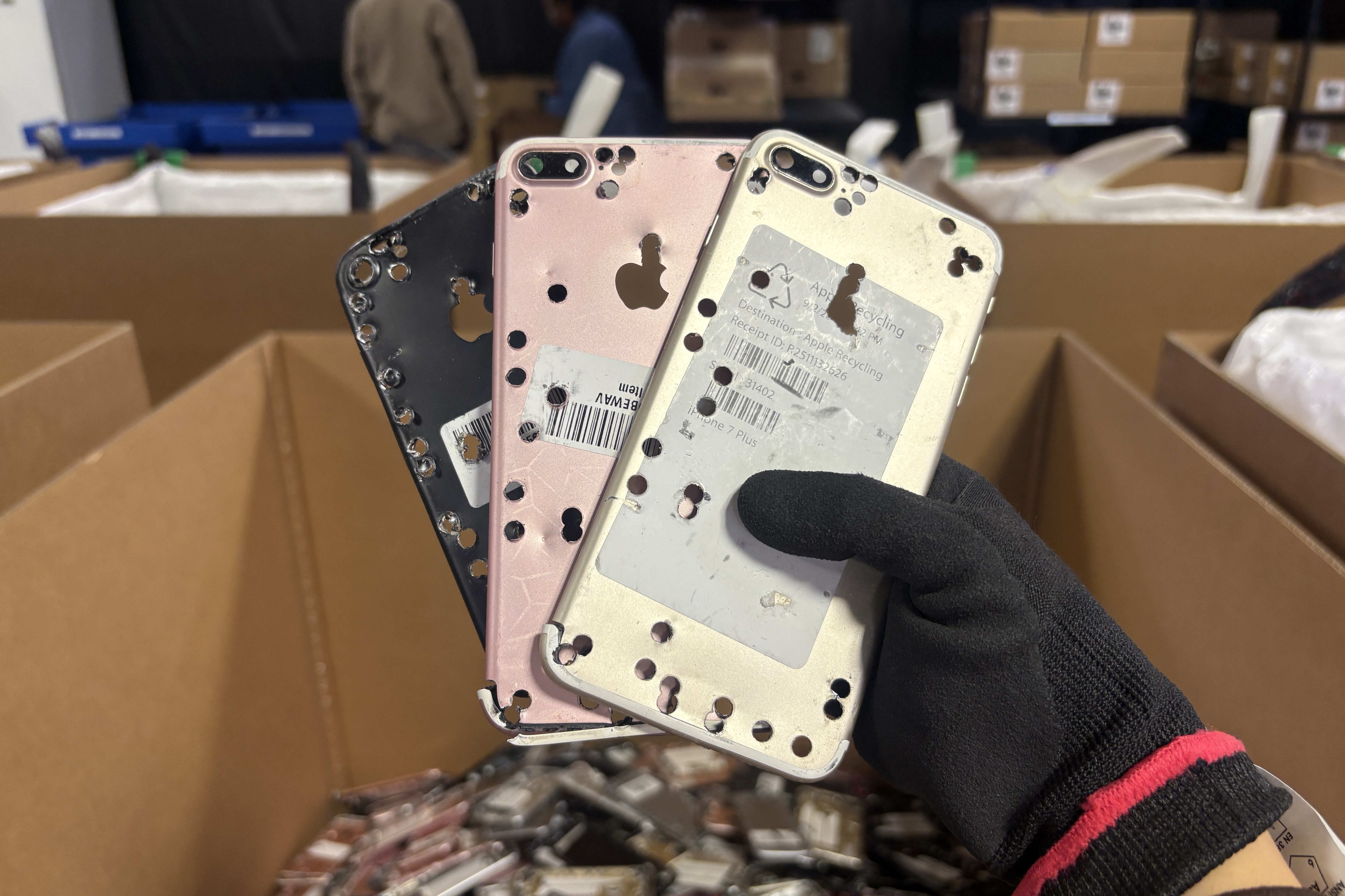 下取りに出したiPhoneの「その後」を追いかけてきた | ギズモード