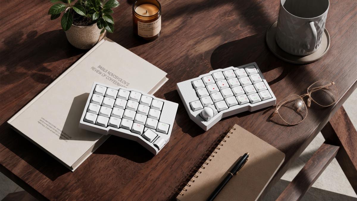 外出時でも快適な入力へ。キーボードに「左右分割」という新たな可能性