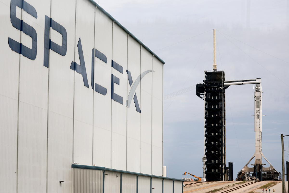 スペースX 上場後初決算、注目すべき5つの重要ポイント。株式ロックアップ解除に向けて