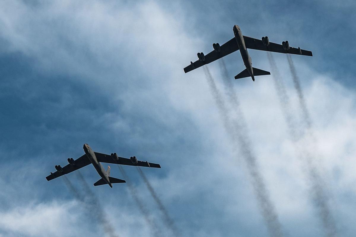 米空軍のB-52爆撃機アップグレード計画は予算を数十億ドル超過…監視機関が指摘