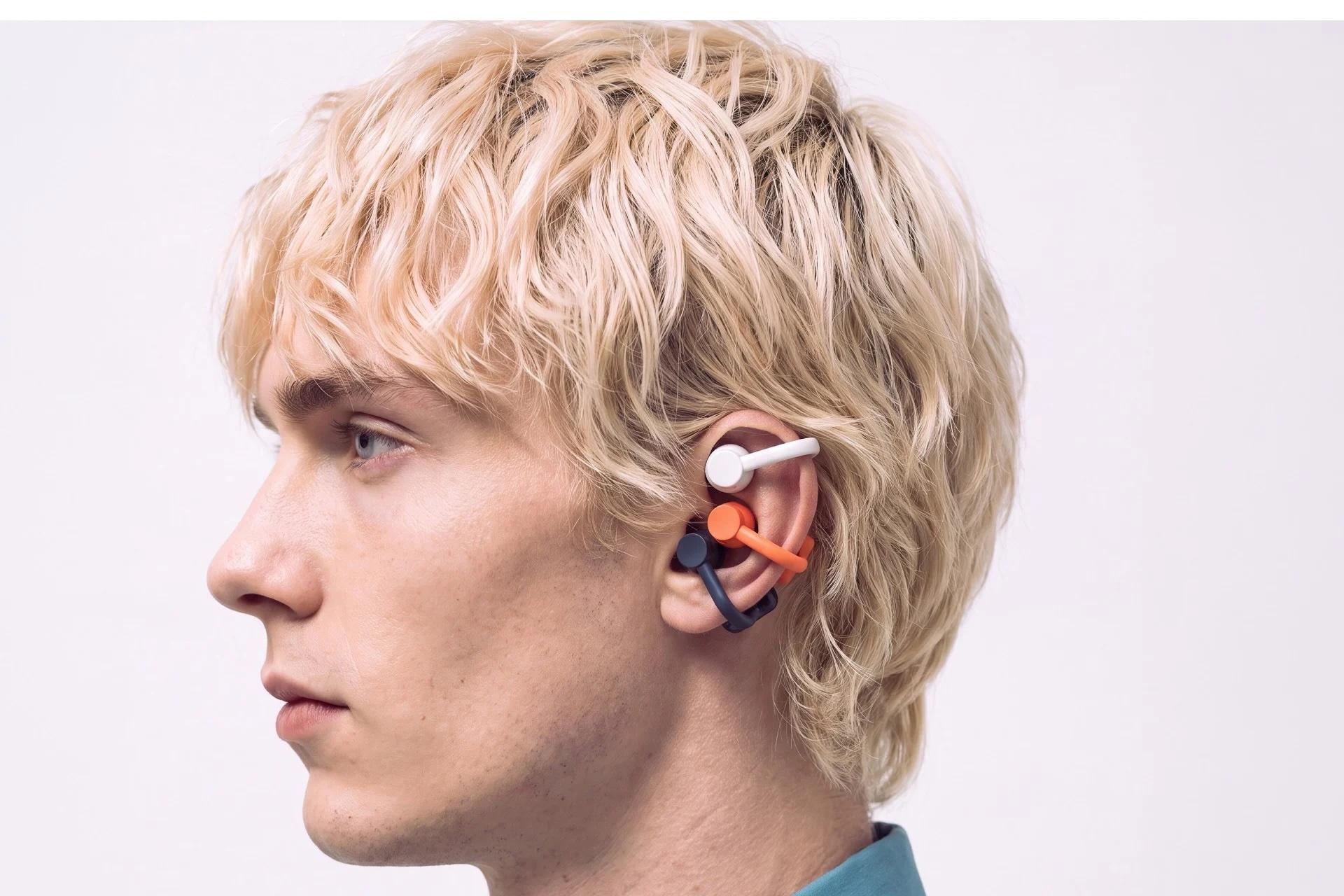 Nothingの妹分ブランドCMF、クリップ型オープンイヤホン「Clip Pro