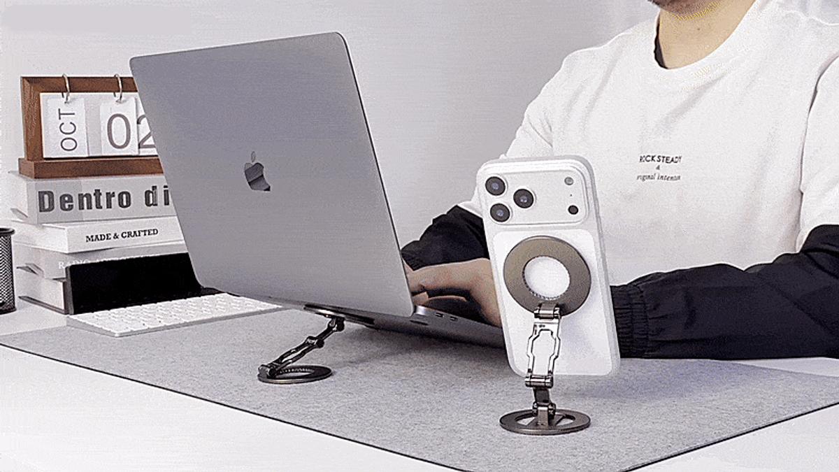 もうスマホの角度にモヤっとしない。3軸ヒンジで狙った角度にピタッと決まるマグネット搭載スマホスタンド