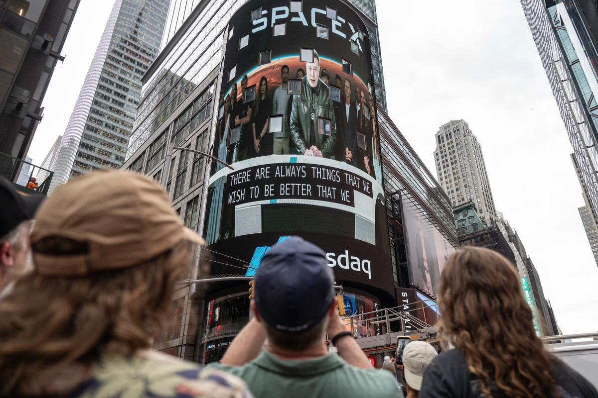 スペースX株がIPO価格135ドルを回復、インサイダー売却への懸念が和らぐ