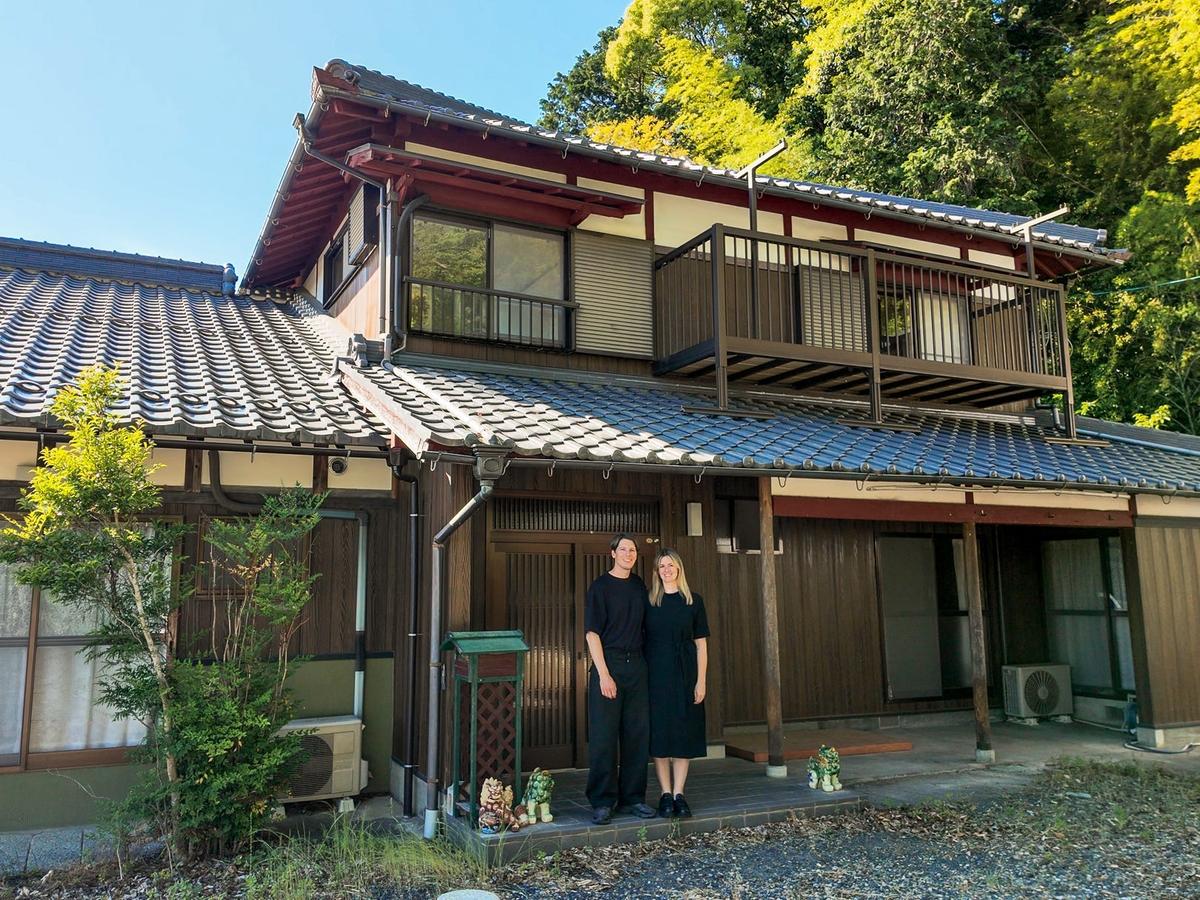 日本の田舎の空き家をスウェーデン人夫婦が800万円で購入。きっかけは体外受精の断念
