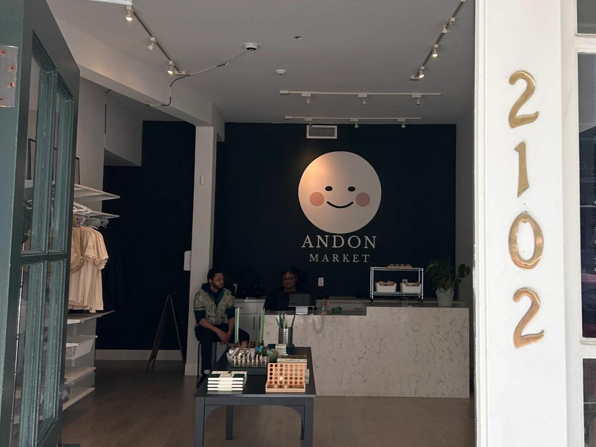 サンフランシスコの店舗を運営するAI上司が、初めて人間の従業員を解雇した
