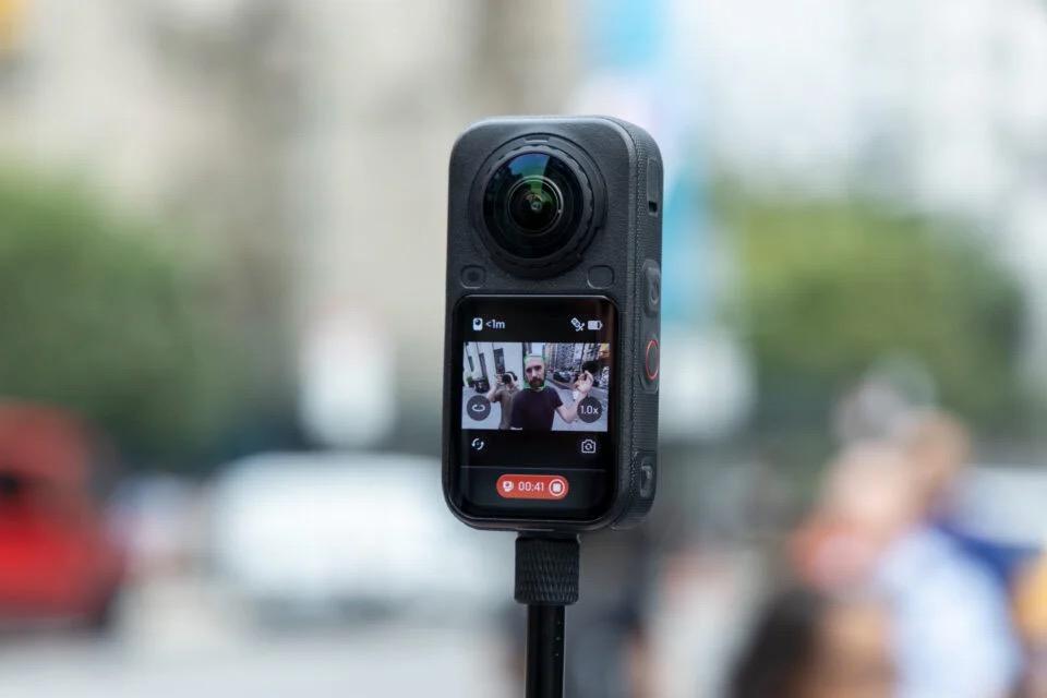 360度カメラ「Insta360 X6」レビュー。10万円超の価値はある