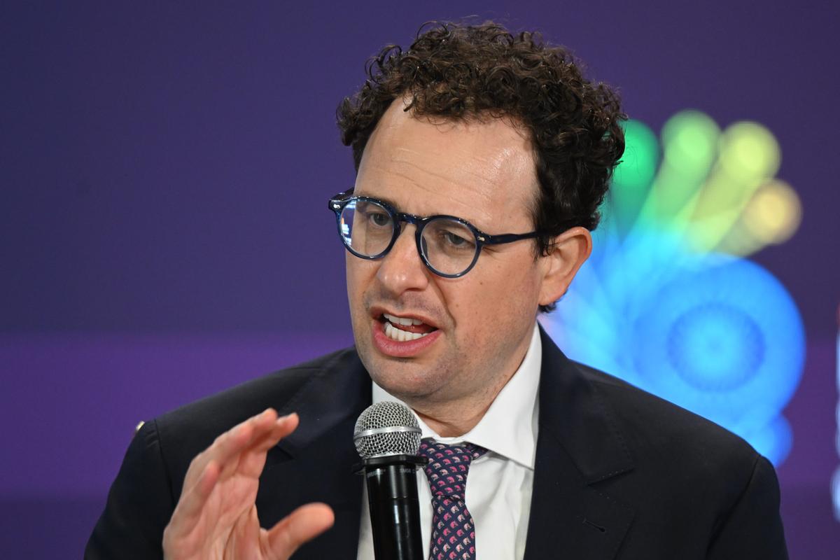 アンソロピックのダリオ・アモデイCEO、AIへの世間の見方を変えるには重大な科学的ブレークスルーが必要だと語る