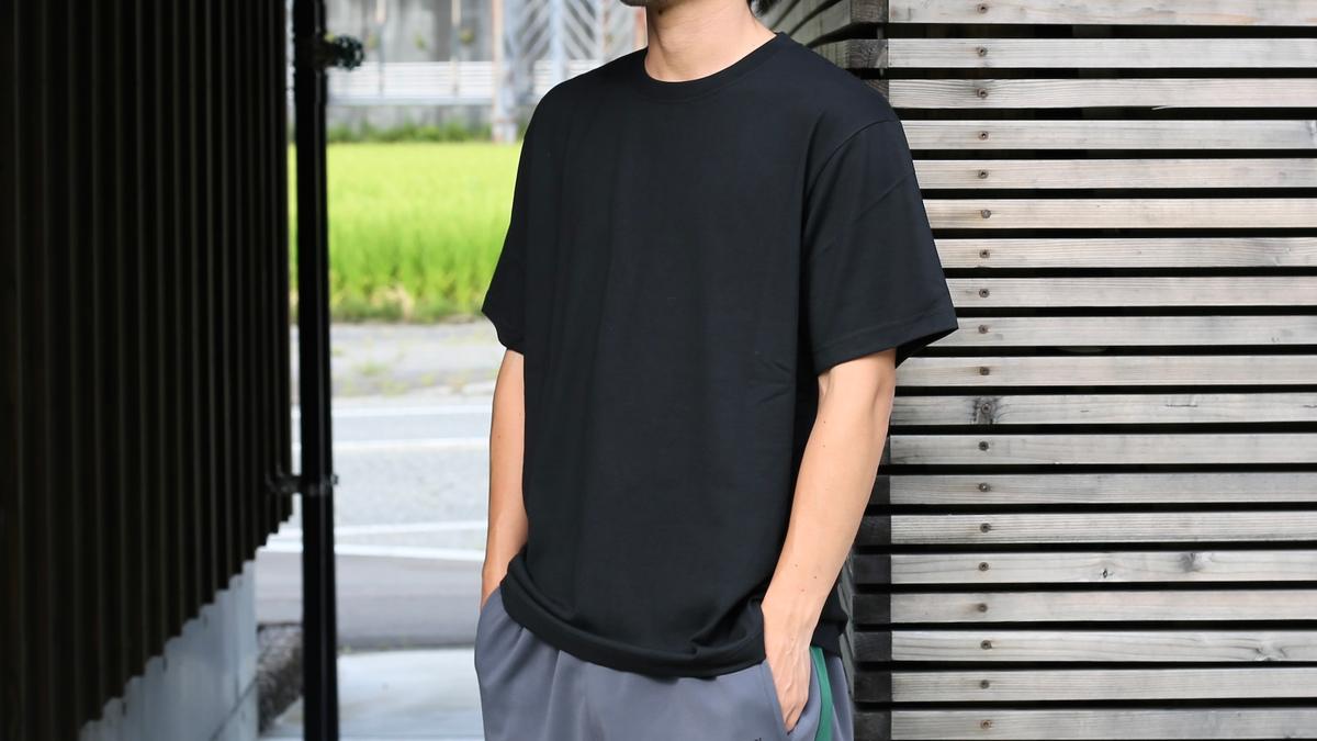 ずっと新品みたいに真っ黒のまま。色褪せない究極の黒Tシャツ&amp;ポロシャツを試してみた
