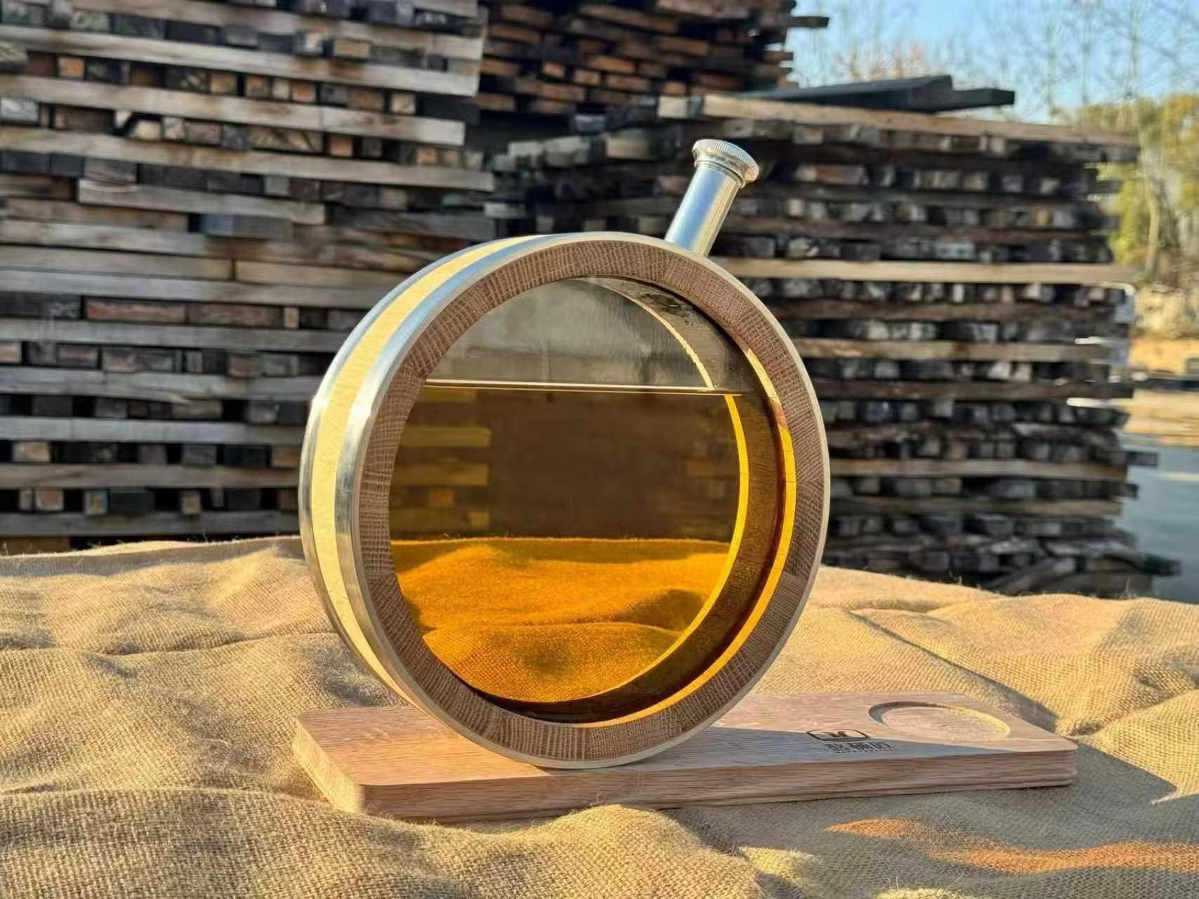 眺めて、育てて、味わう。熟成樽「Visible Aging Barrel」 | ライフ