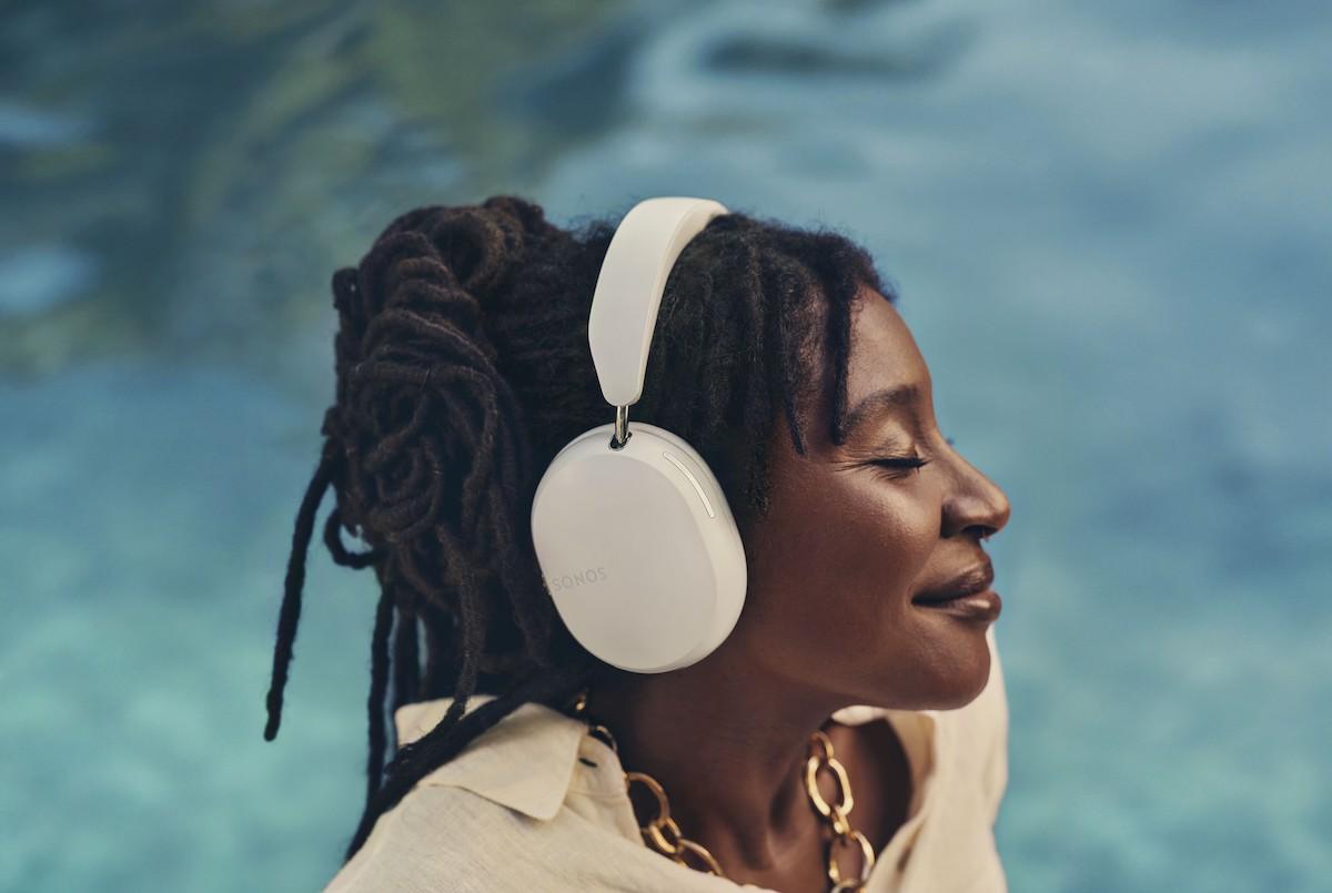 Sonosの新型ワイヤレスヘッドホン「Ace Ultra」はWi-Fiにも対応する