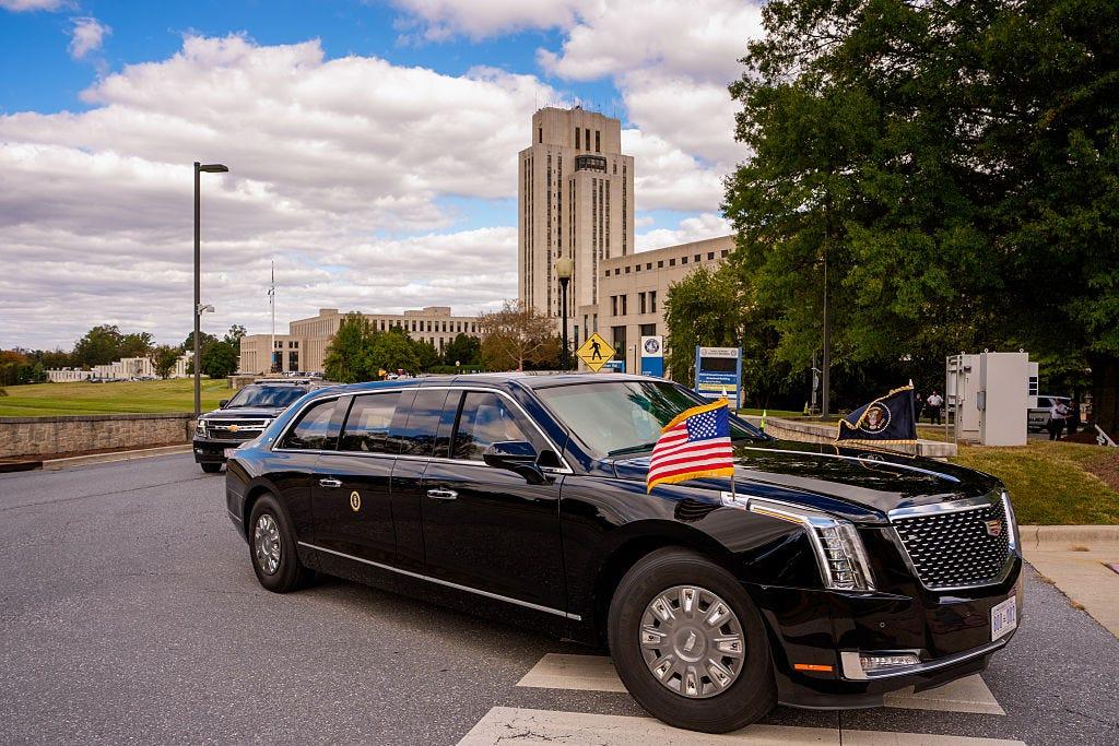 大統領専用車「ザ・ビースト」の中はどうなっている？ 価格は2億円