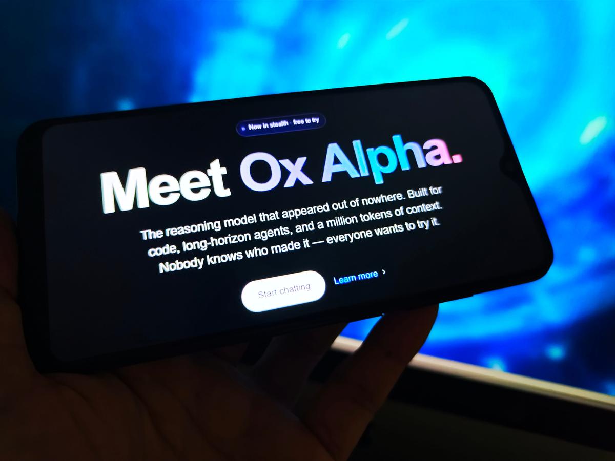 テック業界を騒がせた謎の無料AI「Ox Alpha」、中国Z.aiが自社開発を公表