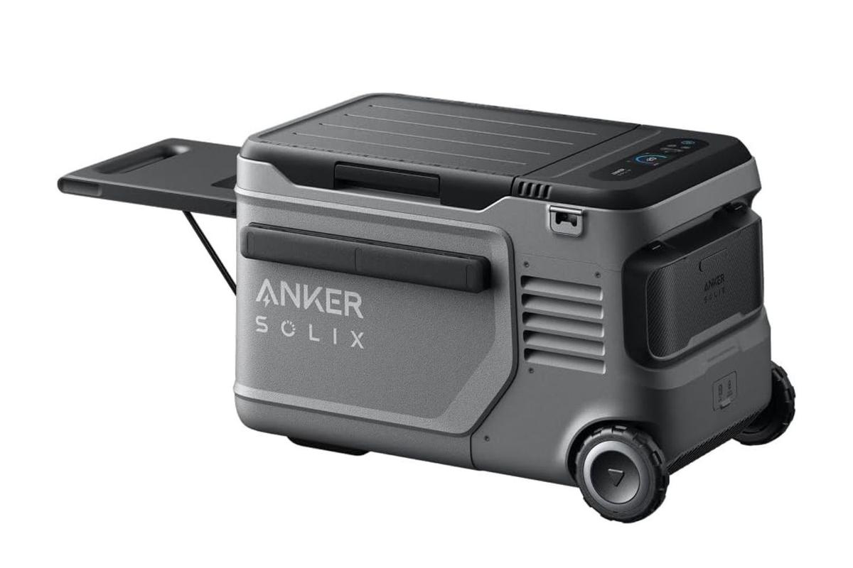 氷いらずで52時間冷たい。Ankerのポータブル冷蔵庫が40,090円引き