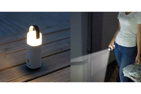 ランタン・懐中電灯・給電が1台に。実質3,000円で防災バッグ、軽くできる