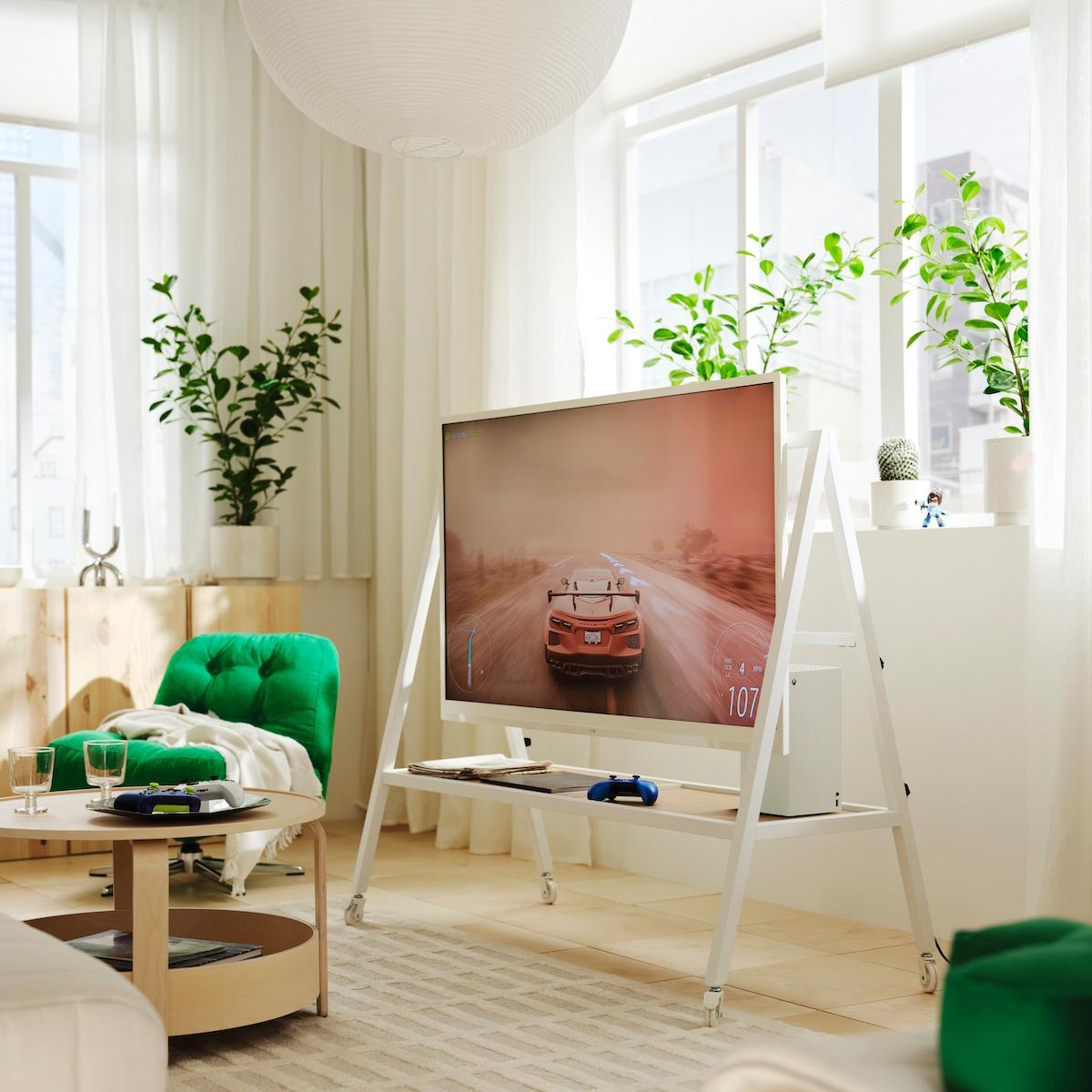 IKEAとXboxのコラボ家具。アナログスティック型のスツール、かわいい
