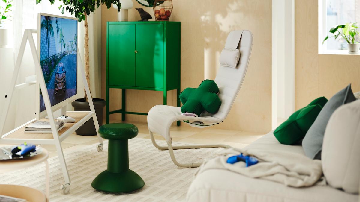 IKEAとXboxのコラボ家具。アナログスティック型のスツール、かわいい IKEAとXboxのコラボ家具。アナログスティック型のスツール、かわいい