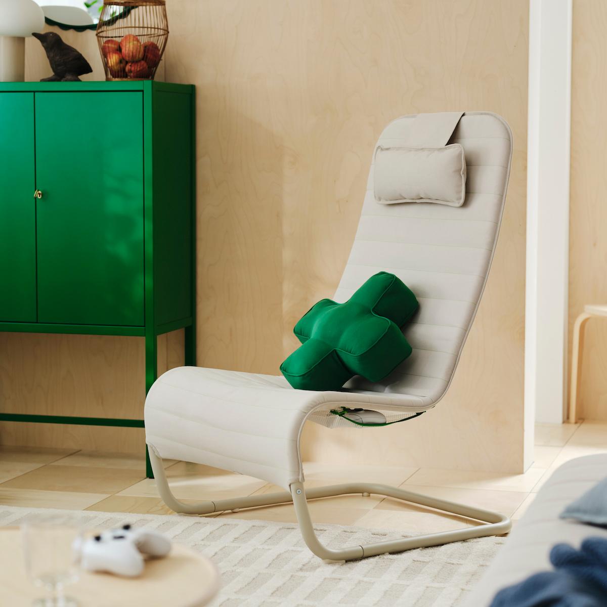 IKEAとXboxのコラボ家具。アナログスティック型のスツール、かわいい