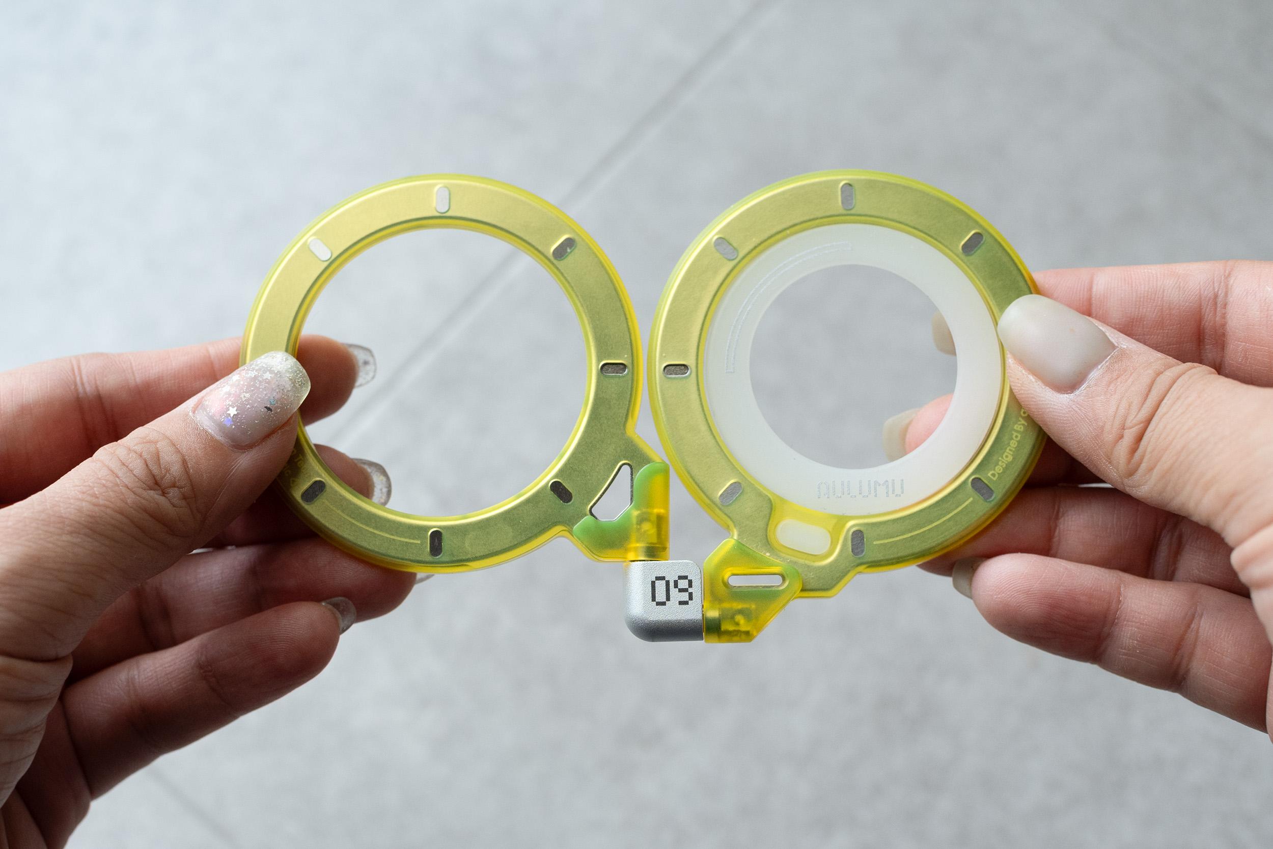 360度変形リング」と「ほぼ裸のケース」で、スマホ快適度が爆上がっ