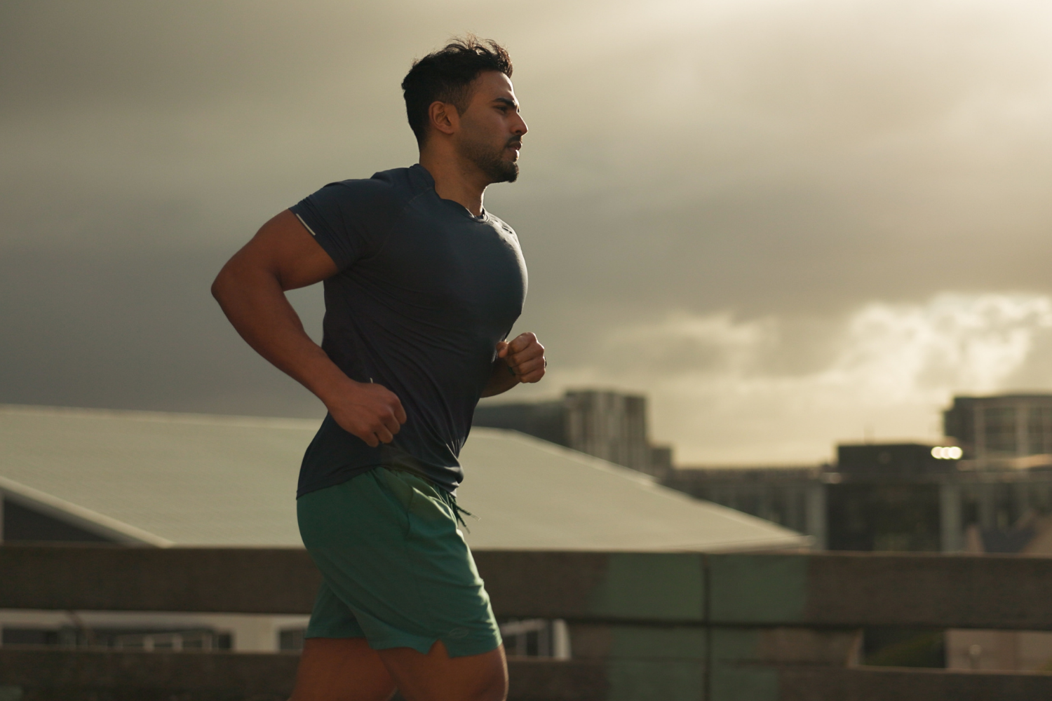 涼しくなった今が走りどき。ランニングを続けたくなる3つの相棒【Amazonスマイルセール】