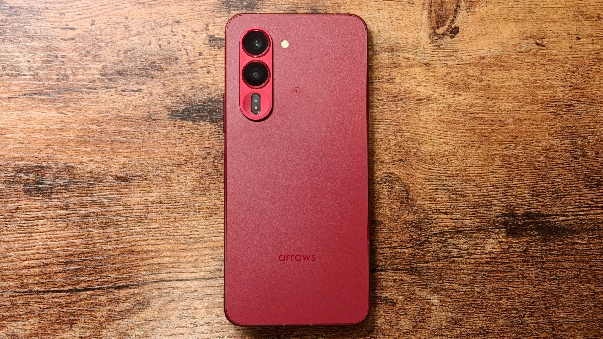 10万円前後のFCNT新スマホ「arrows Alpha2」を試す。派手さはないが