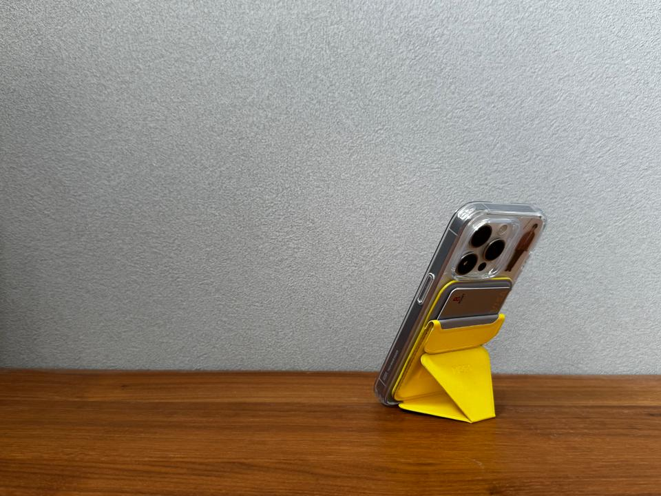 高額なProモデルこそ「5年運用」。長寿命スマホが教えてくれた、余計な出費とストレスを減らす心地よさ