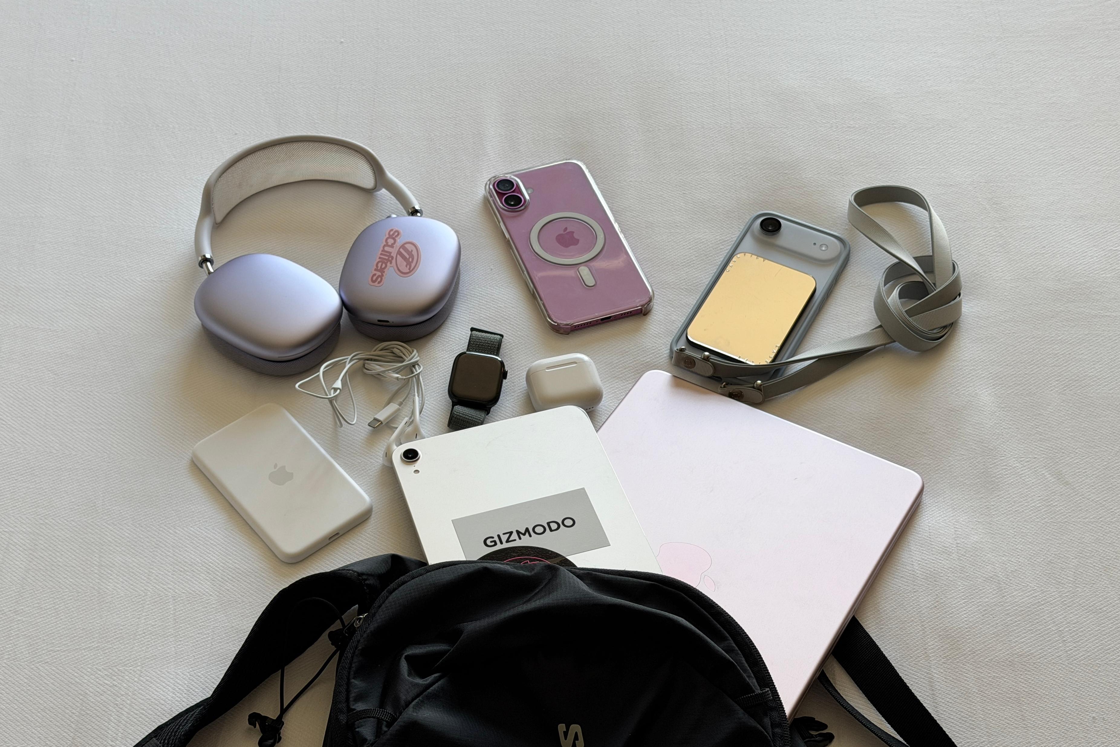 気づけばApple製品11個。Appleイベント用にガチで詰め込んできたもの