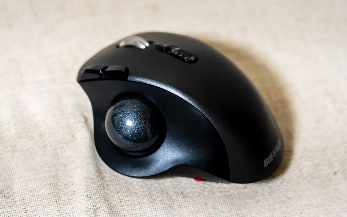 6990円で実現できるバッファロー初トラックボールの操作感。初心者・愛用者がそれぞれ試した