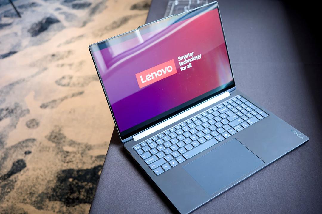 Lenovoがクリエイター向けRTX Spark機「Yoga 9n 2-in-1」をお披露目