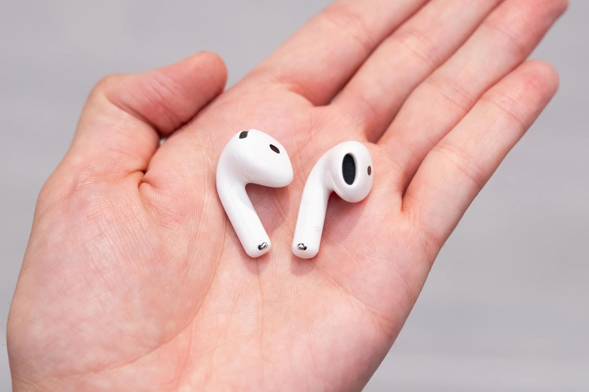 AirPods 5、さっそく試してきた。魅惑の「値下げ」と、クリアな低音
