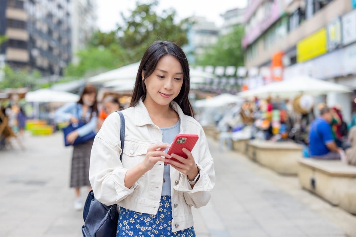 もうSNSの口コミは信じない？ 買い物の情報収集で「生成AIの信頼度」がSNSを上回る