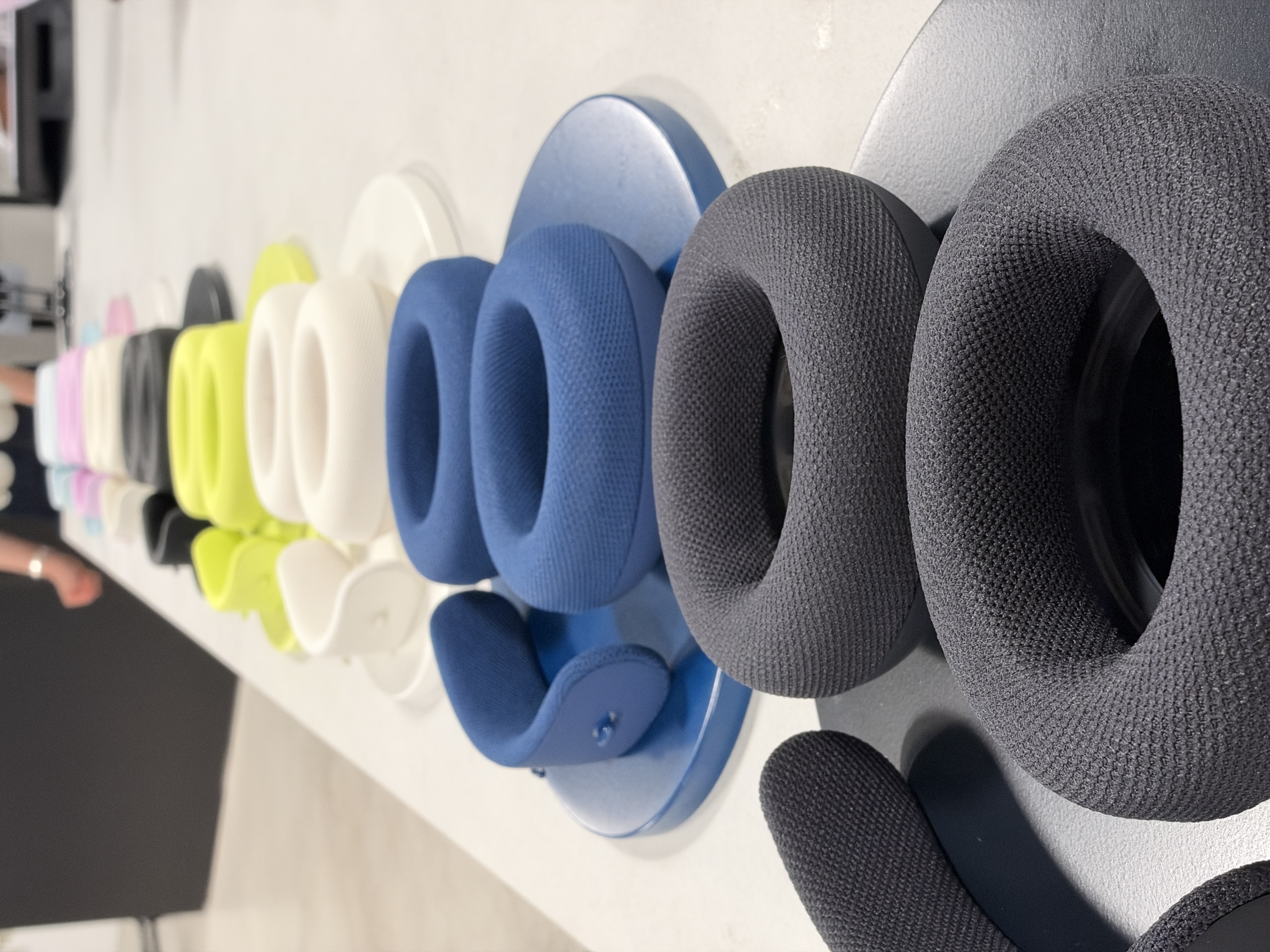 スニーカー味ある新作ヘッドホン「Beats 360」で、もっと外へ出たく