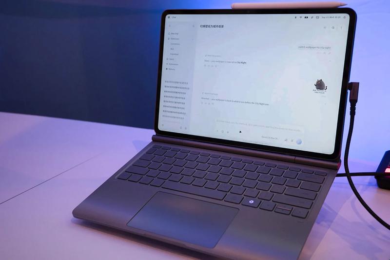 AI経由でWindows/Android/Linuxが同時に動かせる? このPCどうなっているの? | ギズモード・ジャパン