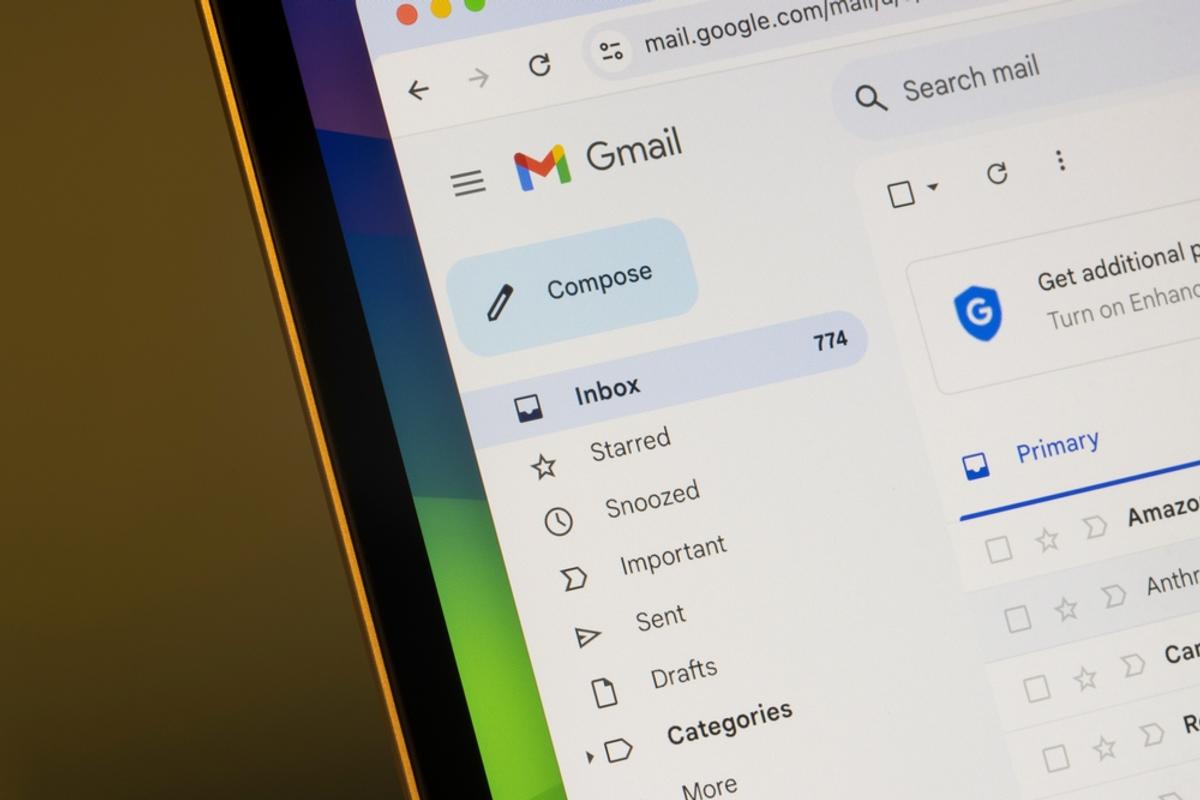 Gmailの「サイドパネル」を消したら、メール処理に集中できるようになった