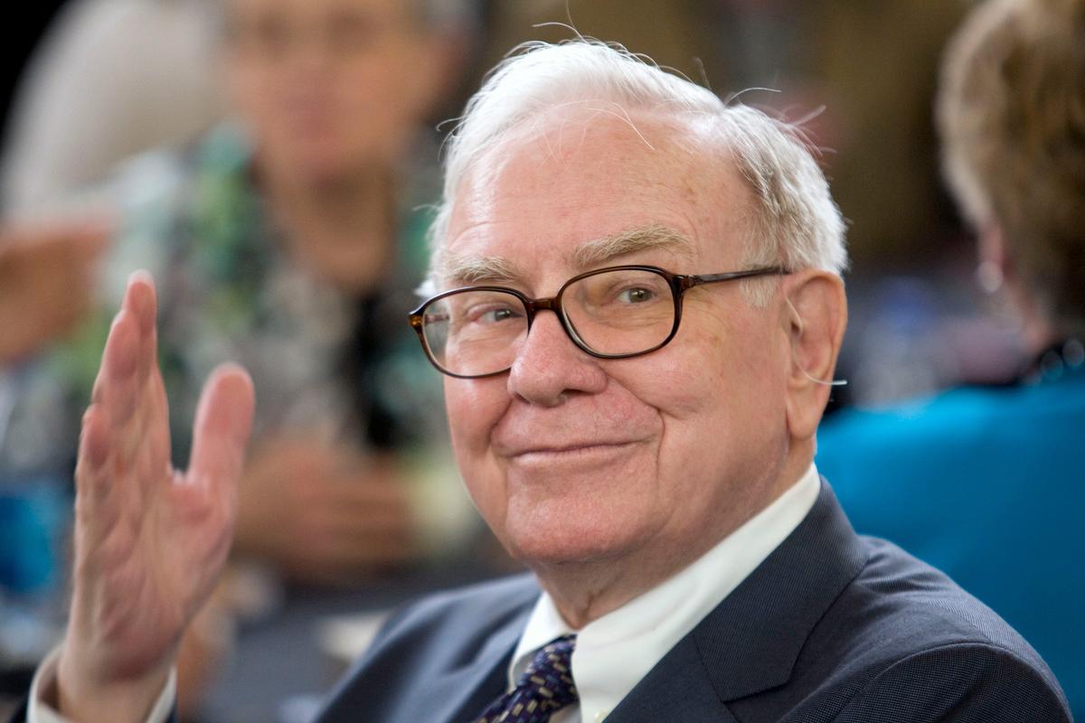 ウォーレン・バフェットの古典的なアドバイスは今なお有効…「S&amp;P500を買い、仕事に戻る」