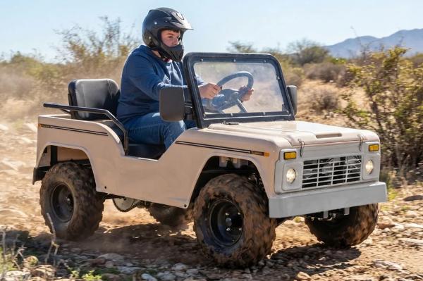 オフロード車の子ども。125ccのミニトラックでアウトドアに繰り出せ