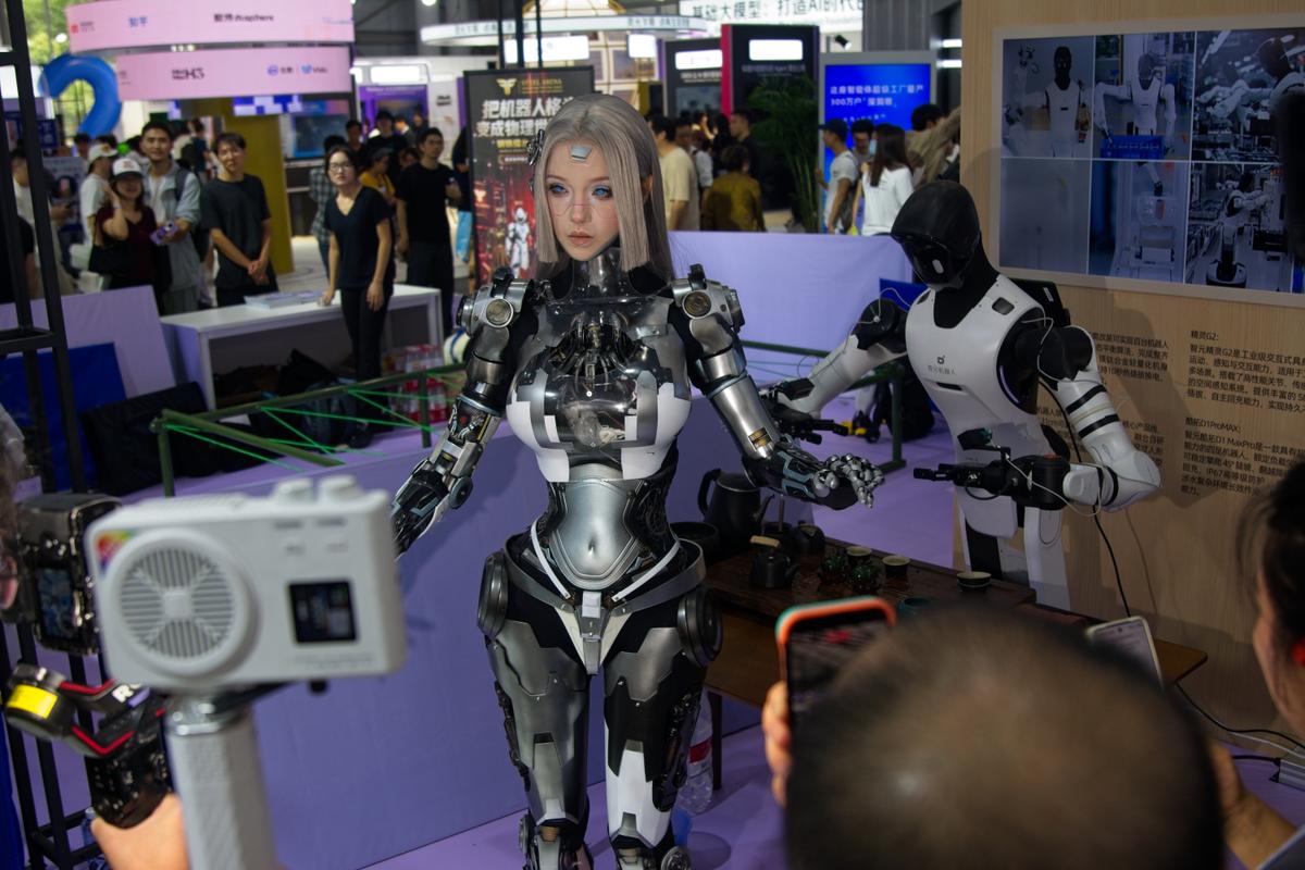 創業3年でヒト型ロボット世界シェア3割。AGIBOTの「異常な成長」を支えるファーウェイ「天才少年」と元幹部