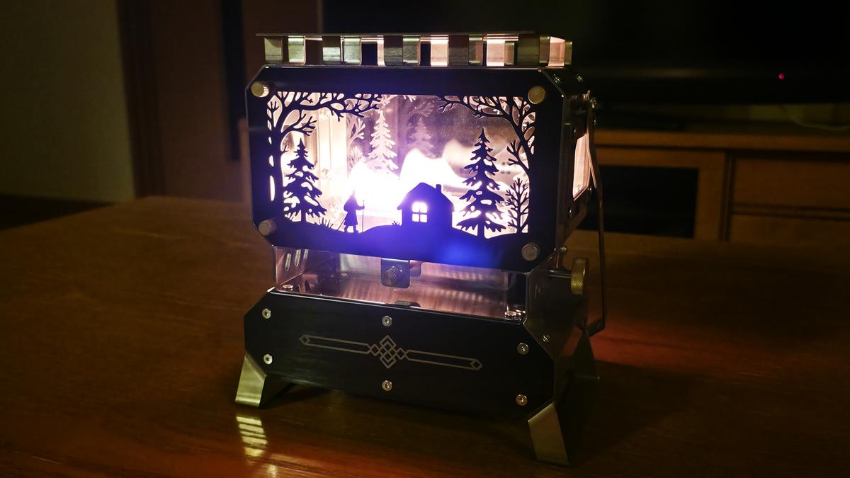 炎を見ながら火加減を整える時間が、特別なリラックスタイムに。アイロンストーブを試しました