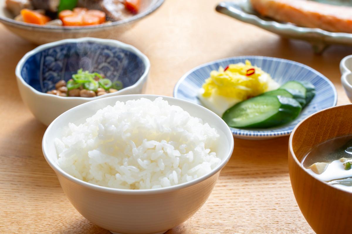 お米5kgでごはん何杯分？ 茶碗1杯の値段を計算してみた