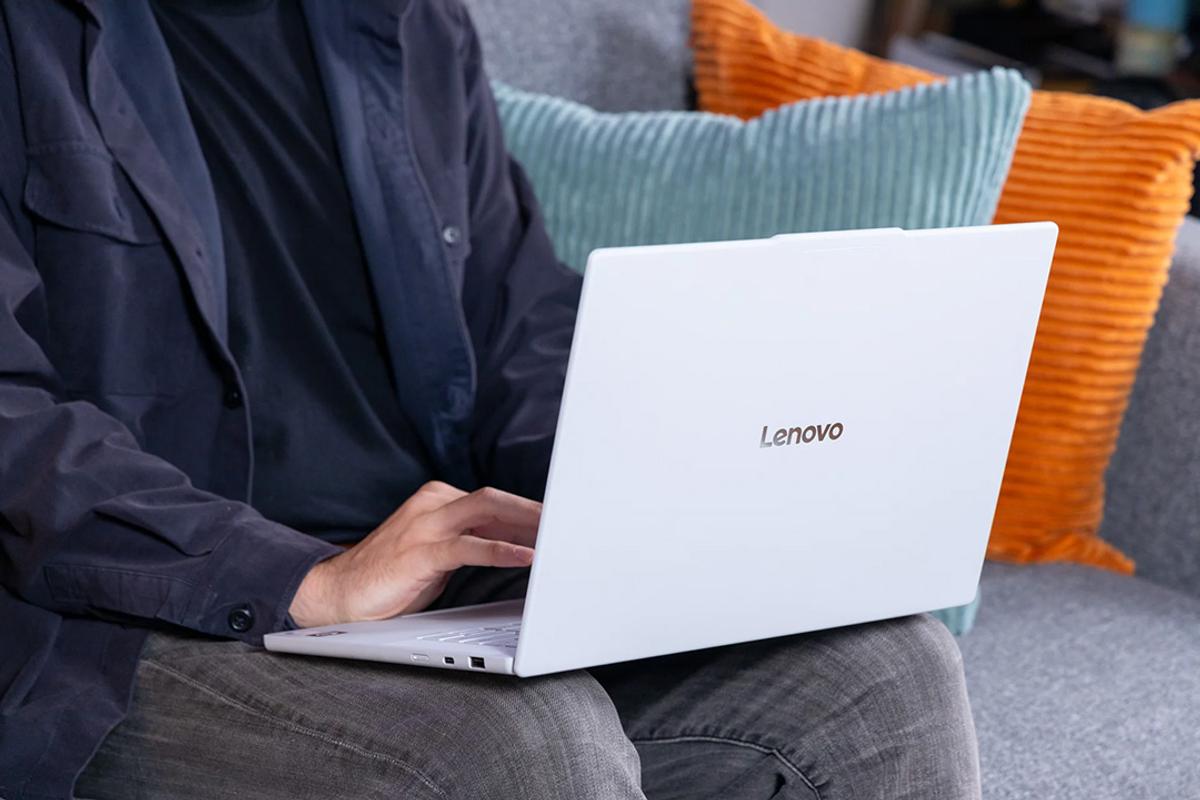 Googleの新PCは未来に期待。でも買い時は今じゃない：Lenovo Googlebook 15