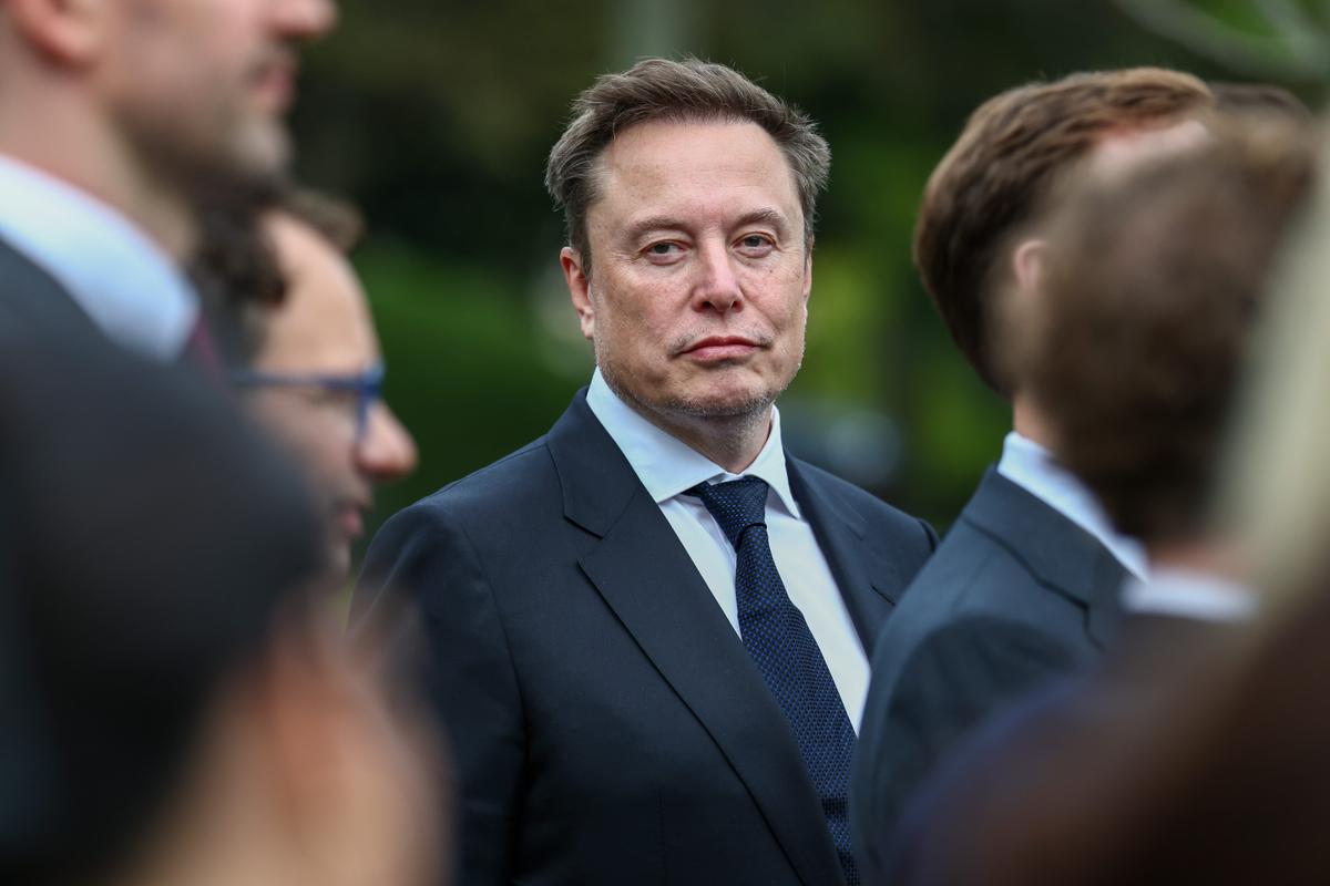 イーロン・マスク、アメリカのすべての子どもにスペースXの株式1株を贈ると約束