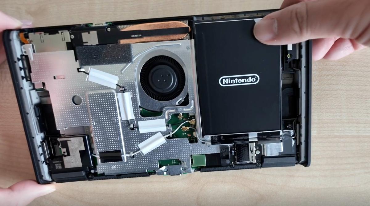 バッテリー交換できるEU向けSwitch 2。分解からわかった4つの変更点