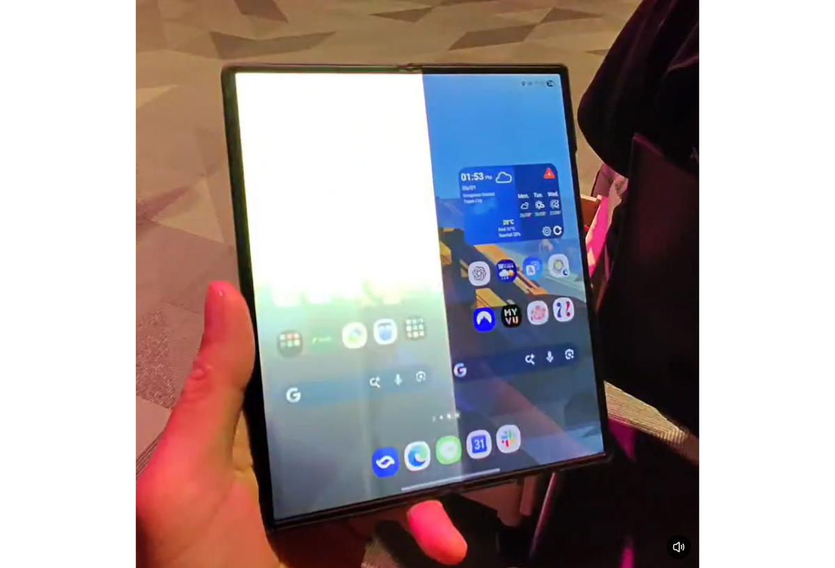 折りたたみスマホを2度壊したわたしが断言「折りたたみスマホは保険マスト」
