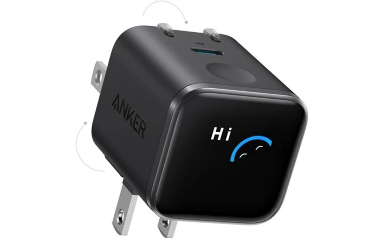 隣を塞がず、画面で丸見え。Ankerの充電器が過去最安2,000円台